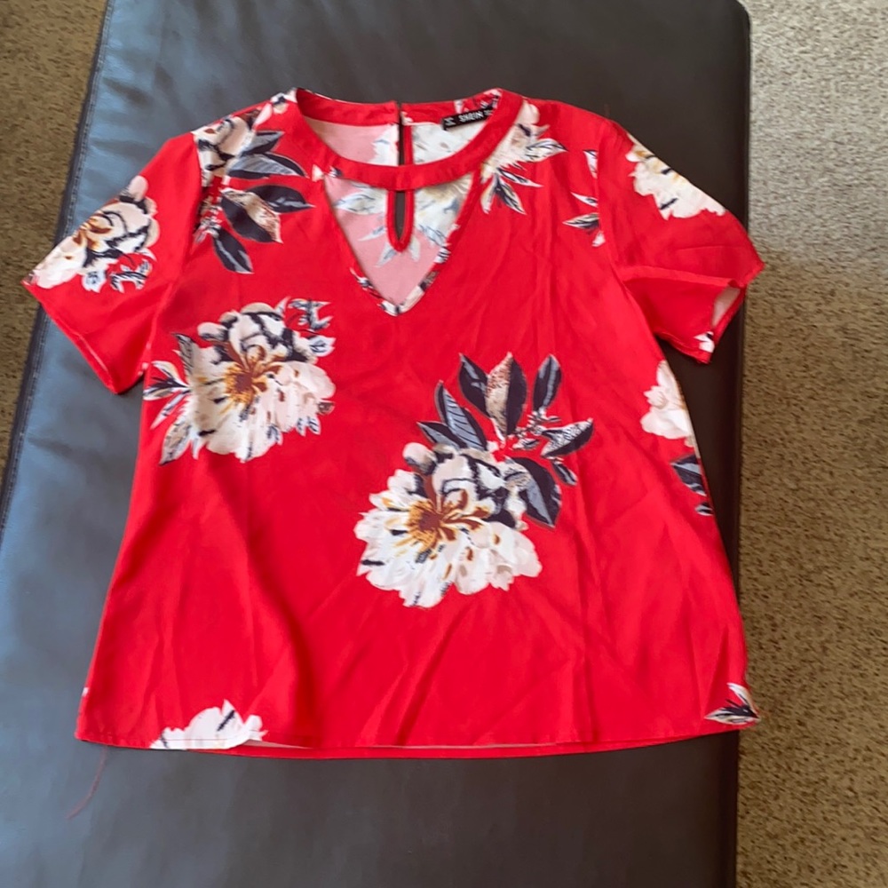Red floral top